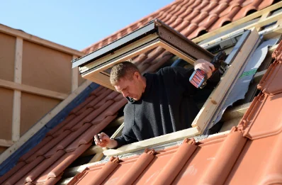 Pose de fenêtres de toit Velux à Laillé